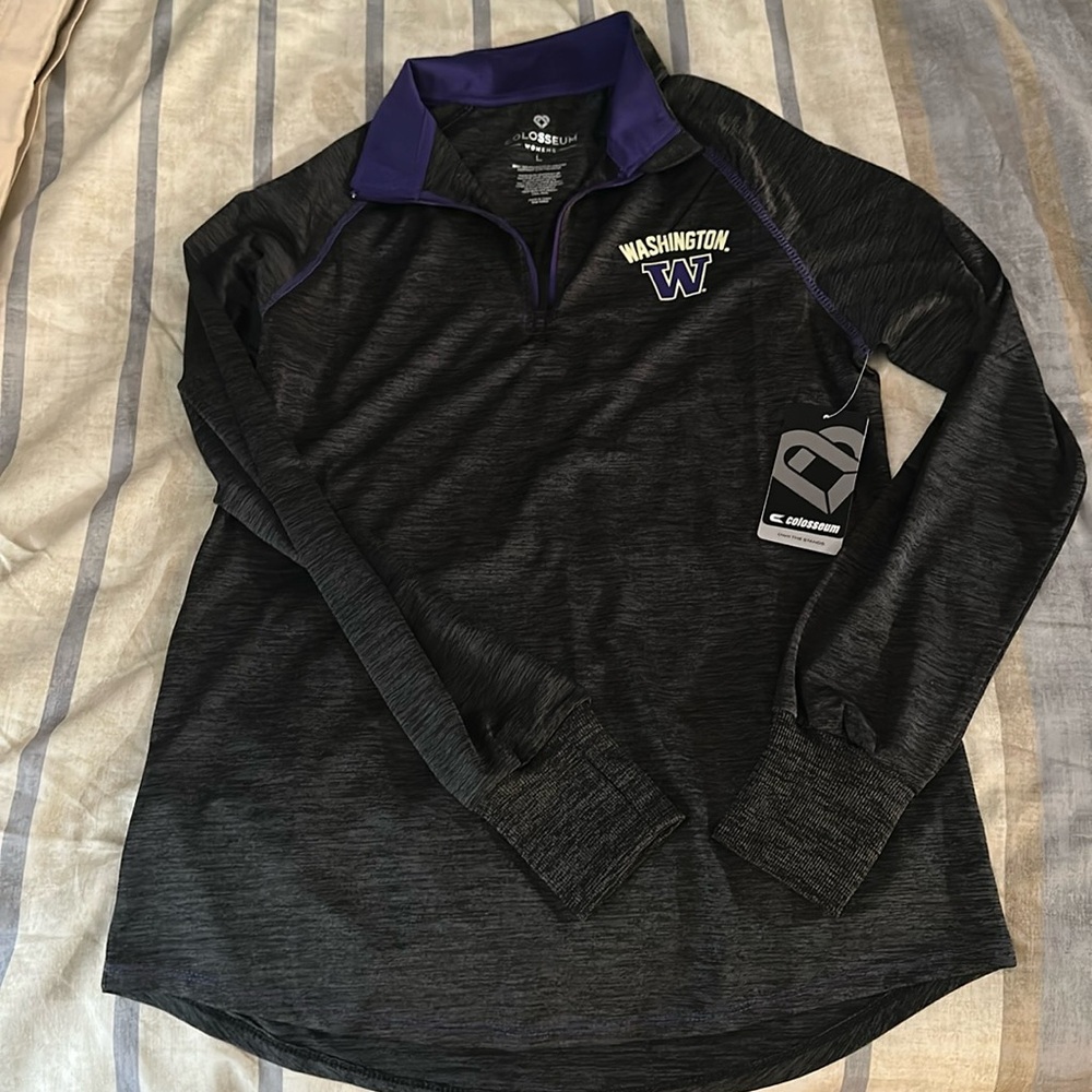 UW women’s long sleeve athletic shirt
